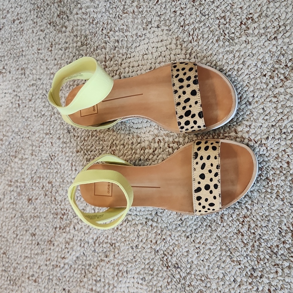 Dolce vita sandals